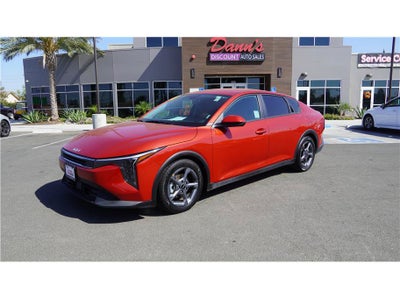 2025 Kia K4 LXS