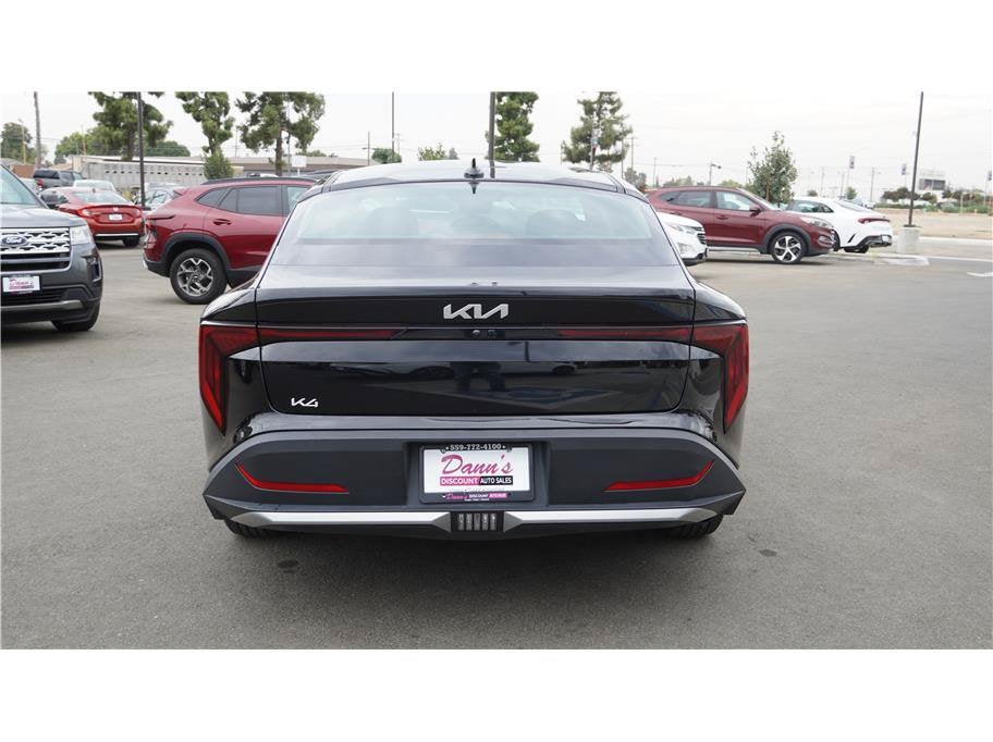 2025 Kia K4 LXS