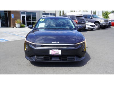 2025 Kia K4 LXS