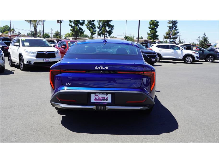 2025 Kia K4 LXS
