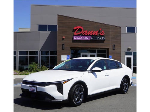 2025 Kia K4 LXS