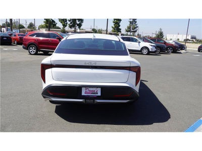 2025 Kia K4 LXS