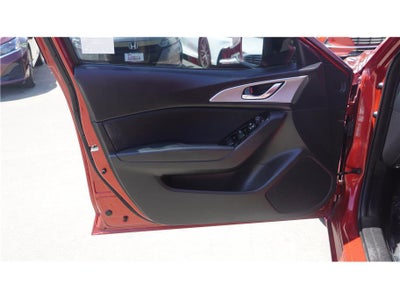 2018 Mazda Mazda3 4-Door Sport
