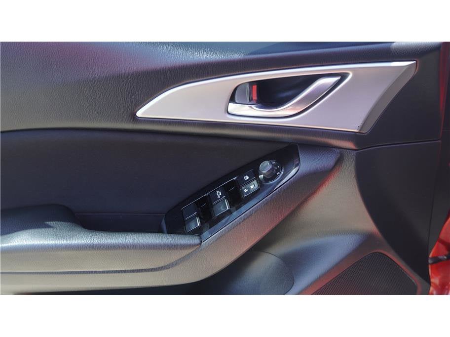 2018 Mazda Mazda3 4-Door Sport