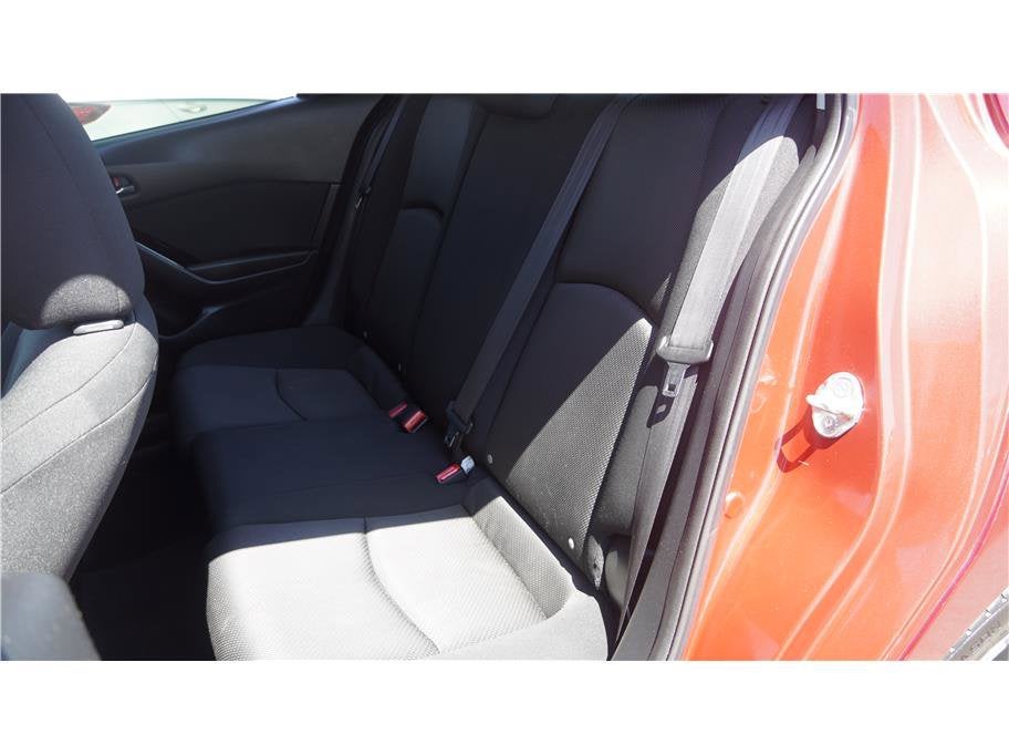 2018 Mazda Mazda3 4-Door Sport