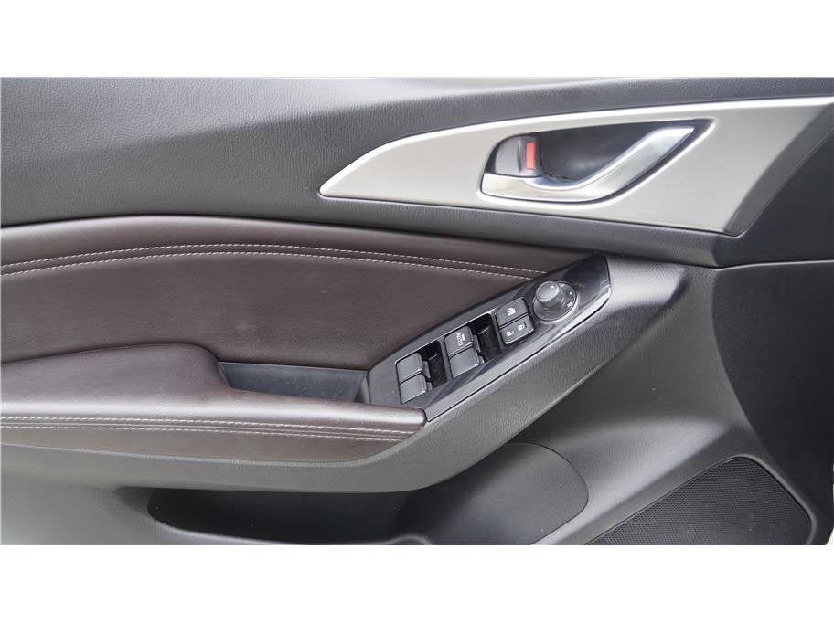 2018 Mazda Mazda3 4-Door Touring