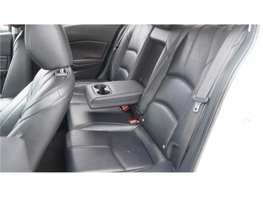 2018 Mazda Mazda3 4-Door Touring