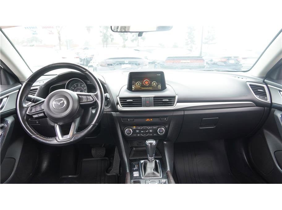 2018 Mazda Mazda3 4-Door Touring