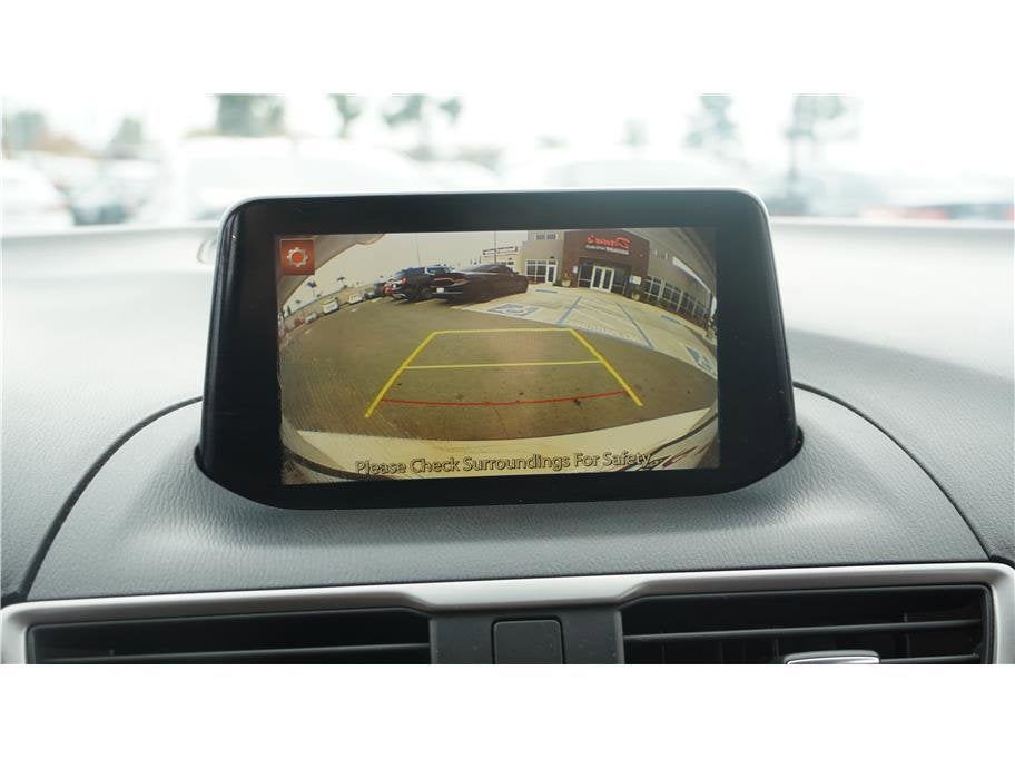 2018 Mazda Mazda3 4-Door Touring