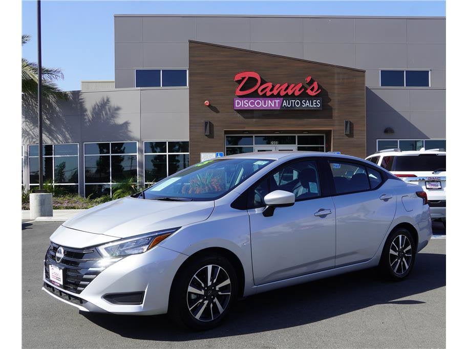 2025 Nissan Versa SV