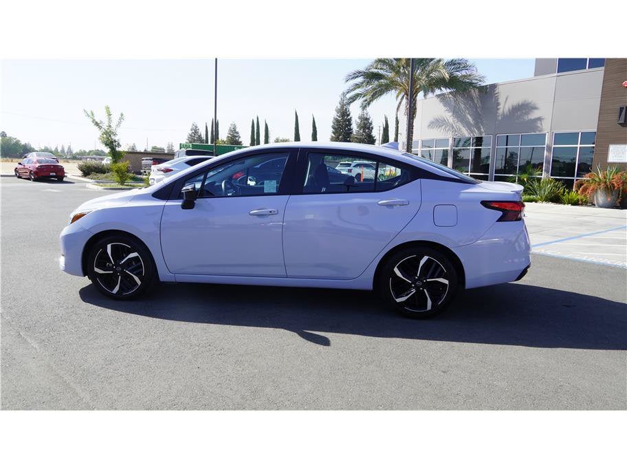 2025 Nissan Versa SR