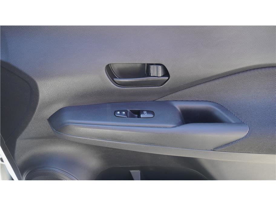 2018 Nissan Kicks S