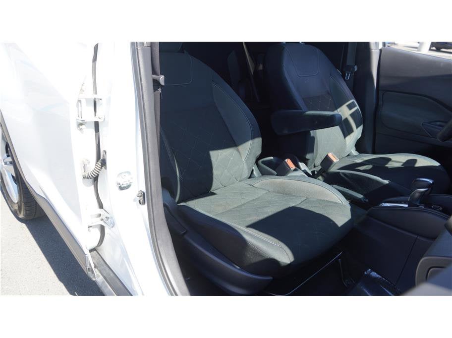 2018 Nissan Kicks S
