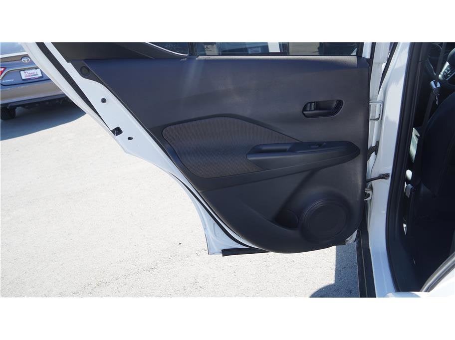 2018 Nissan Kicks S