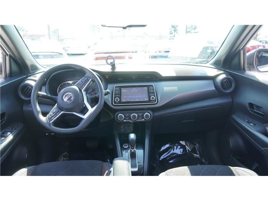 2018 Nissan Kicks S