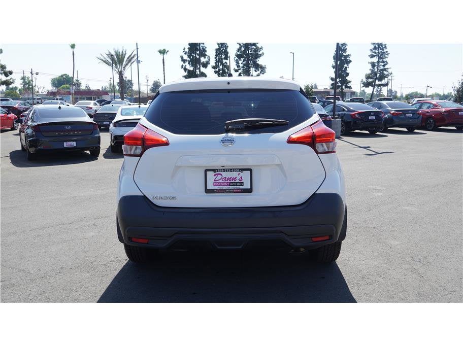 2018 Nissan Kicks S