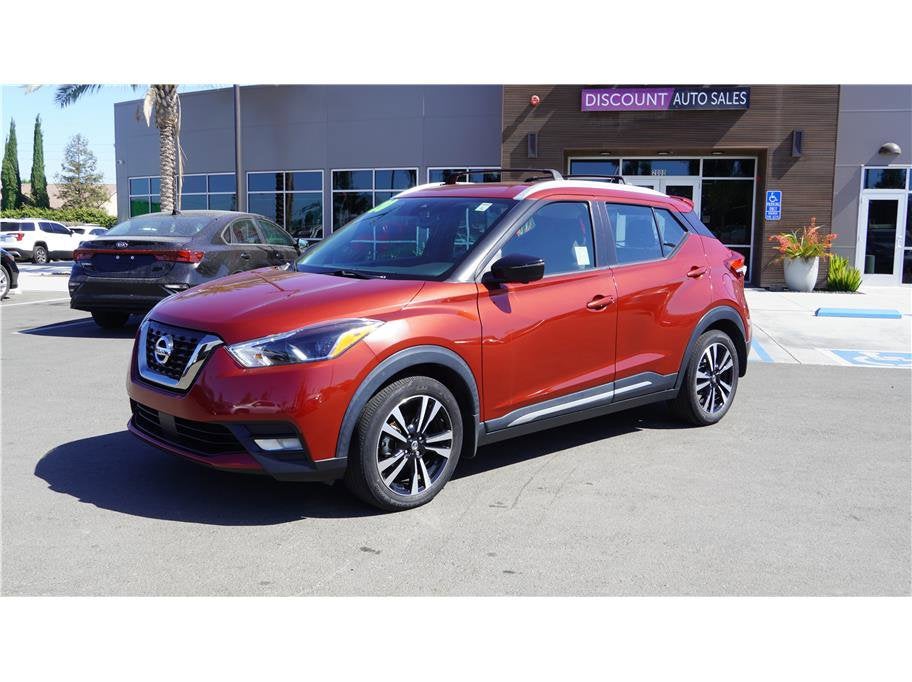 2020 Nissan Kicks SR