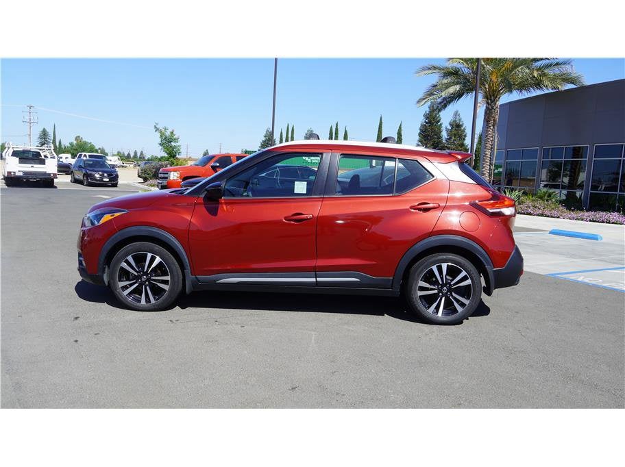 2020 Nissan Kicks SR
