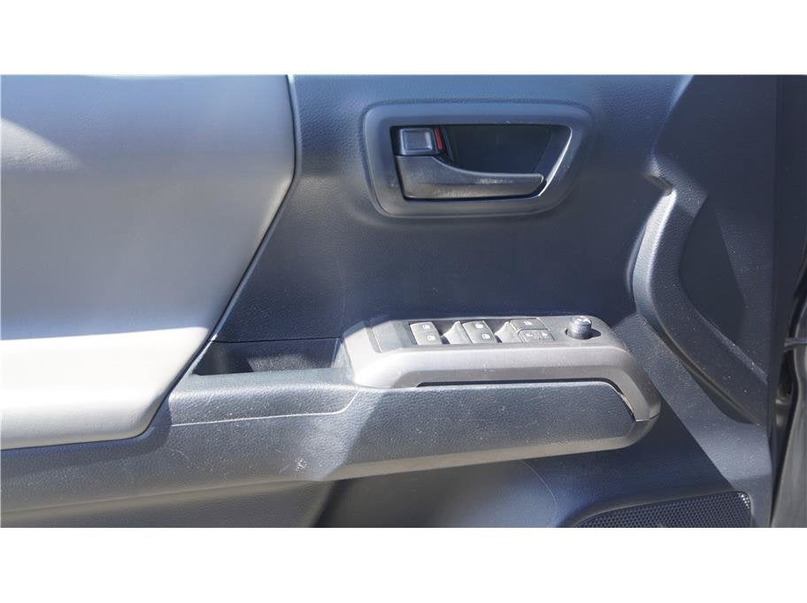 2019 Toyota Tacoma 2WD SR5