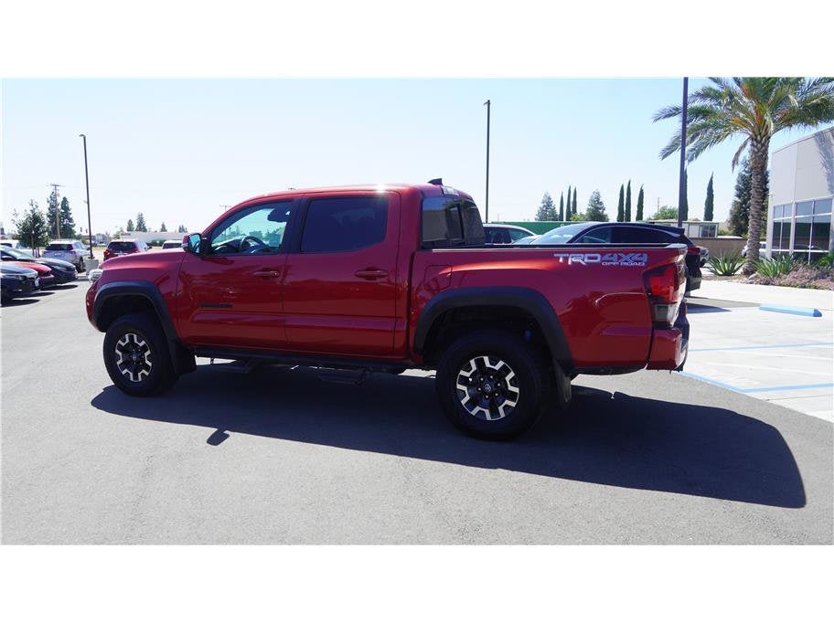 2018 Toyota Tacoma TRD Off-Road Pickup 4D 5 ft