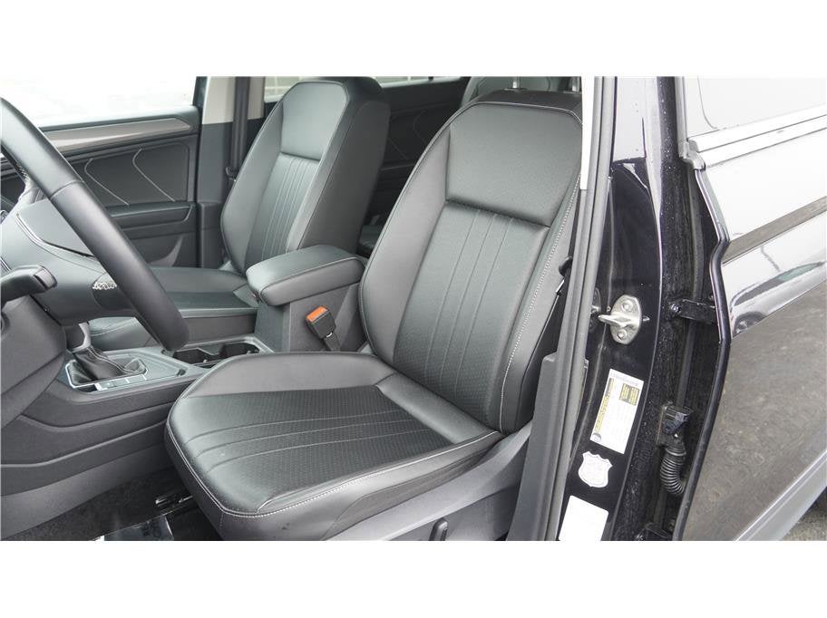 2024 Volkswagen Tiguan SE Sport Utility 4D