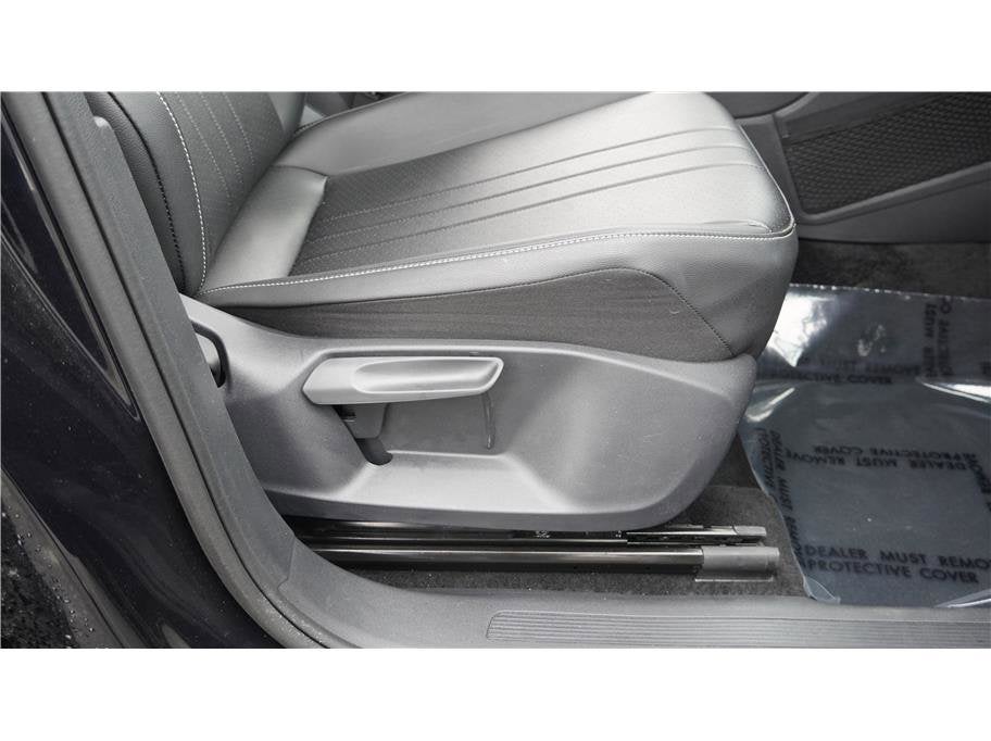 2024 Volkswagen Tiguan SE Sport Utility 4D