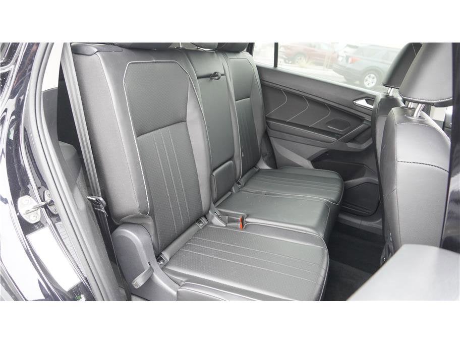 2024 Volkswagen Tiguan SE Sport Utility 4D