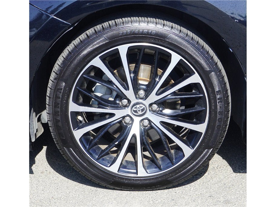 2018 Toyota Camry SE Sedan 4D