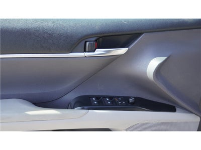 2018 Toyota Camry SE Sedan 4D
