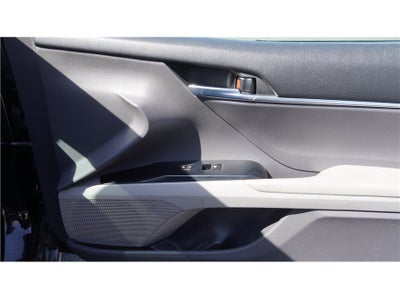 2018 Toyota Camry SE Sedan 4D