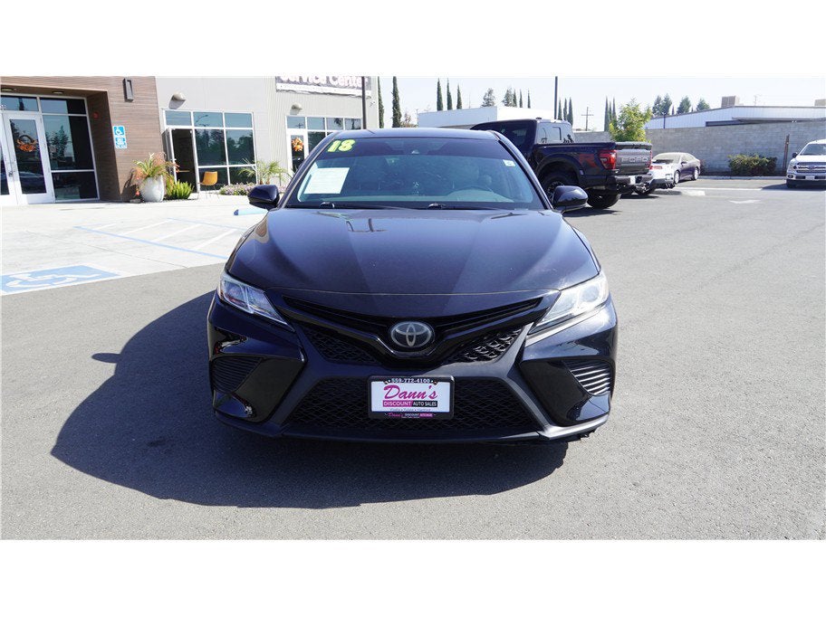 2018 Toyota Camry SE Sedan 4D