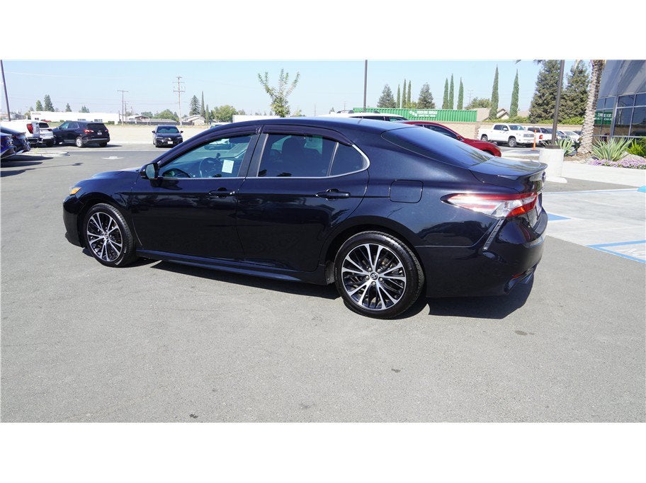 2018 Toyota Camry SE Sedan 4D