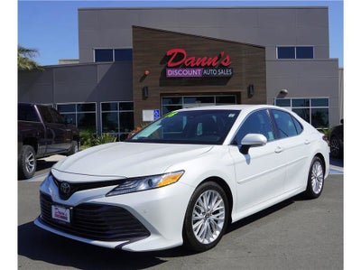 2018 Toyota Camry XLE Sedan 4D