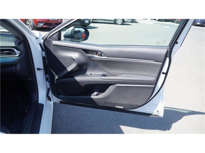 2018 Toyota Camry XLE Sedan 4D