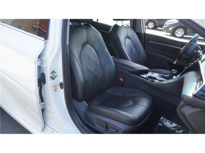 2018 Toyota Camry XLE Sedan 4D