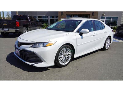 2018 Toyota Camry XLE Sedan 4D