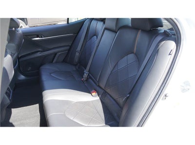 2018 Toyota Camry XLE Sedan 4D