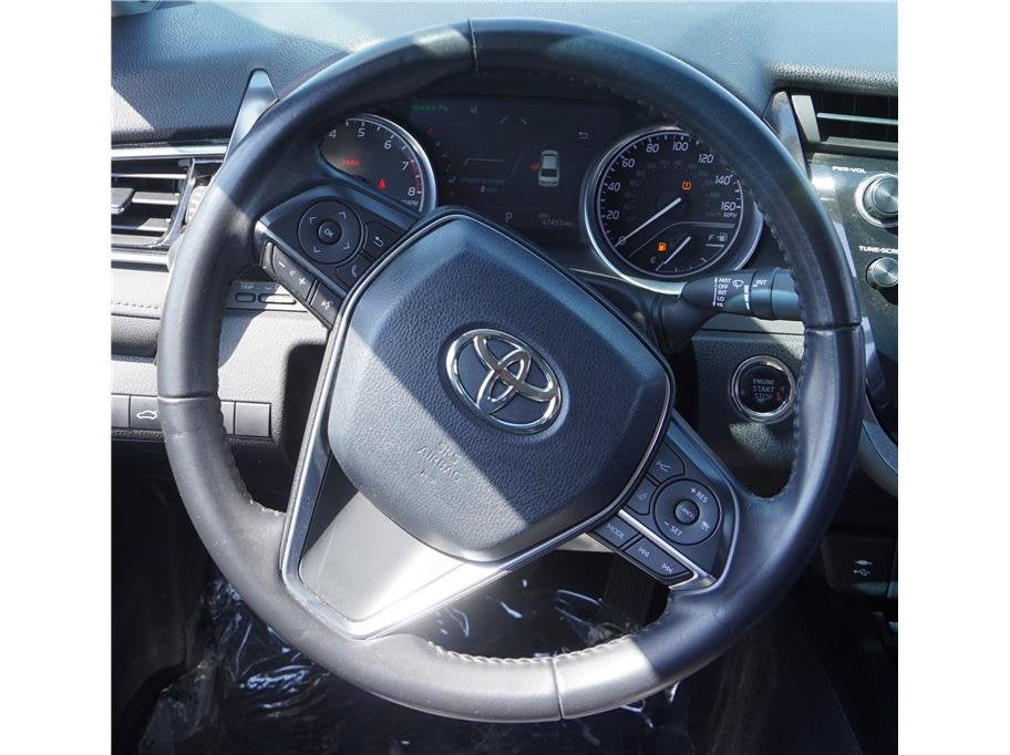 2018 Toyota Camry XLE Sedan 4D