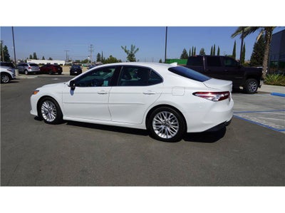 2018 Toyota Camry XLE Sedan 4D