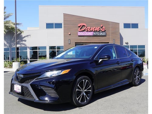 2018 Toyota Camry SE Sedan 4D