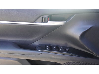 2018 Toyota Camry SE Sedan 4D