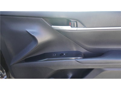 2018 Toyota Camry SE Sedan 4D