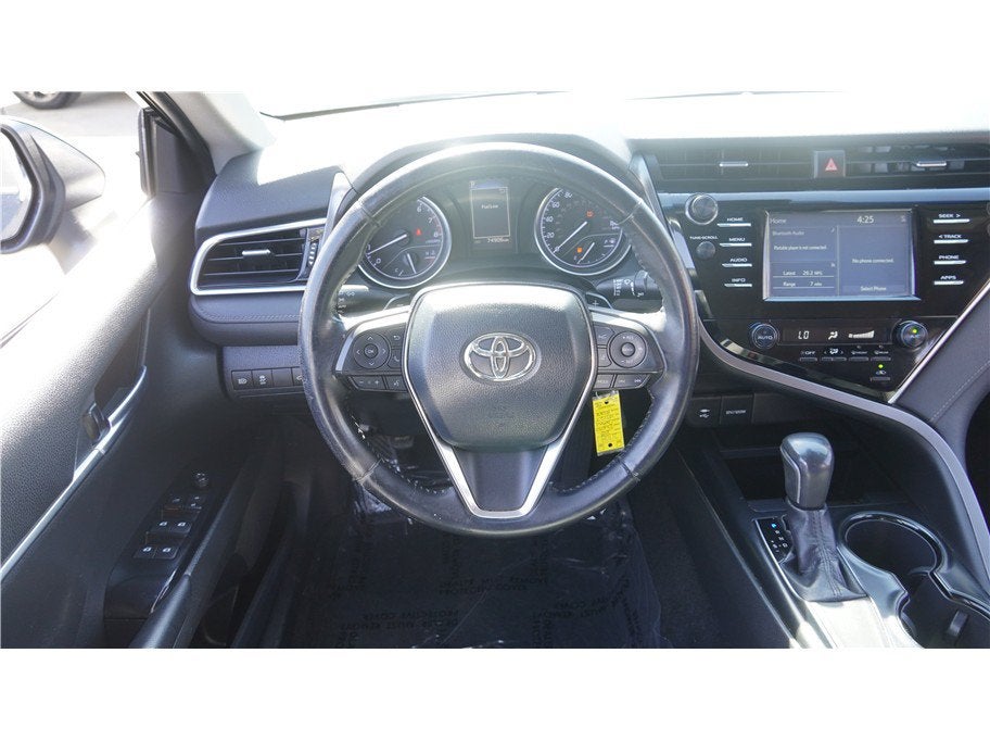 2018 Toyota Camry SE Sedan 4D