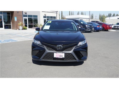 2018 Toyota Camry SE Sedan 4D