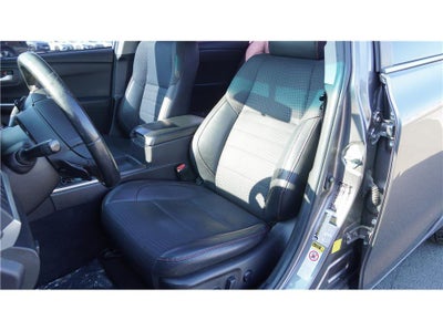 2015 Toyota Camry SE Sedan 4D