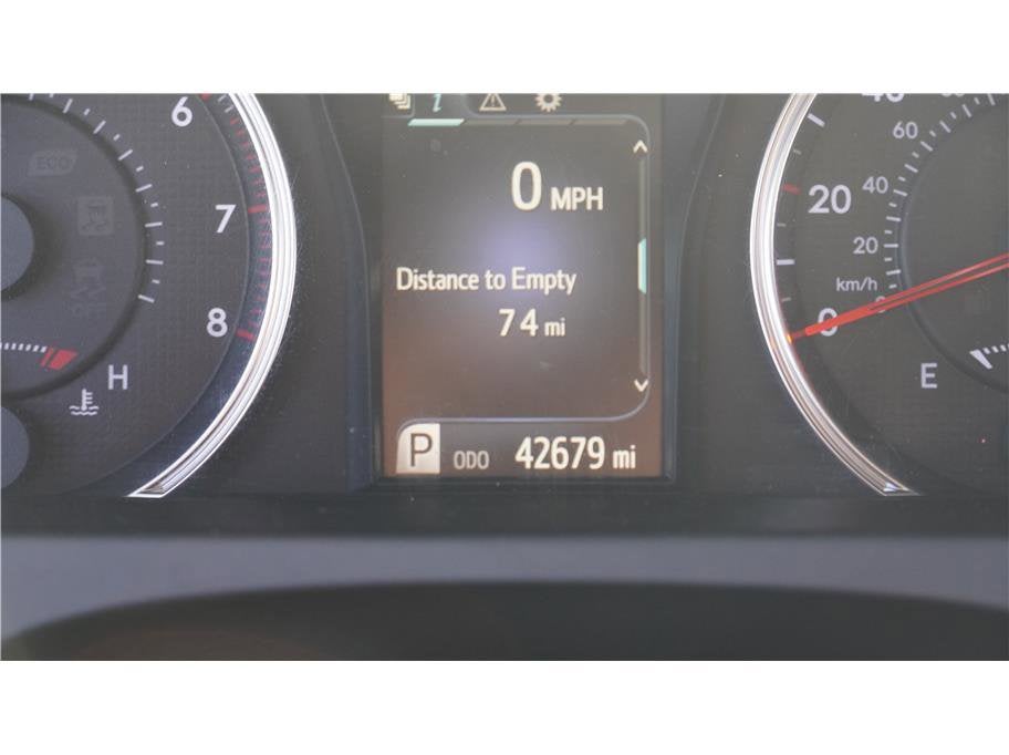 2015 Toyota Camry SE Sedan 4D