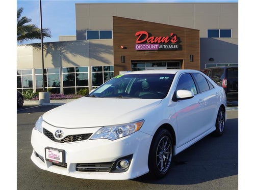 2014 Toyota Camry SE Sedan 4D