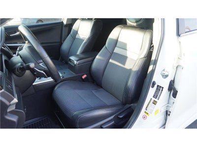 2014 Toyota Camry SE Sedan 4D