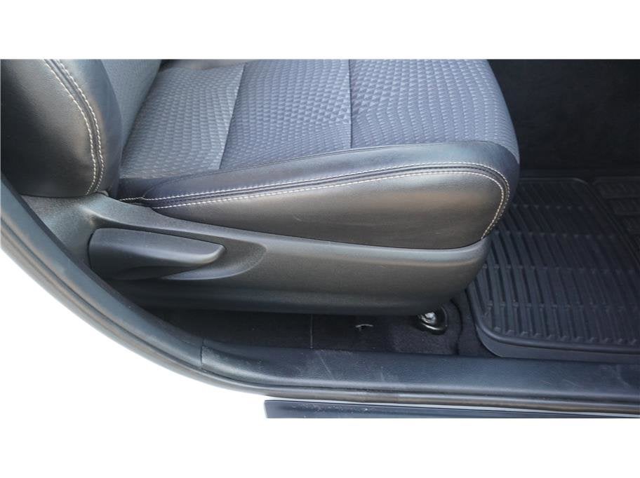 2014 Toyota Camry SE Sedan 4D