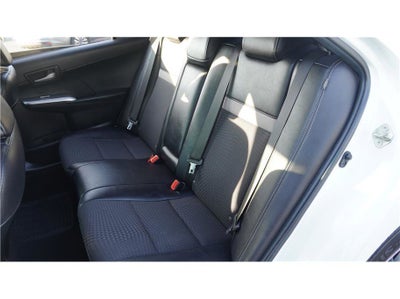 2014 Toyota Camry SE Sedan 4D